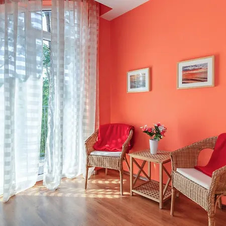 Little Red Riding Hood - Baltic Sea -by Rentmonkey Casa vacanze *